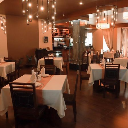נאבוי Grand M Hotel מראה חיצוני תמונה