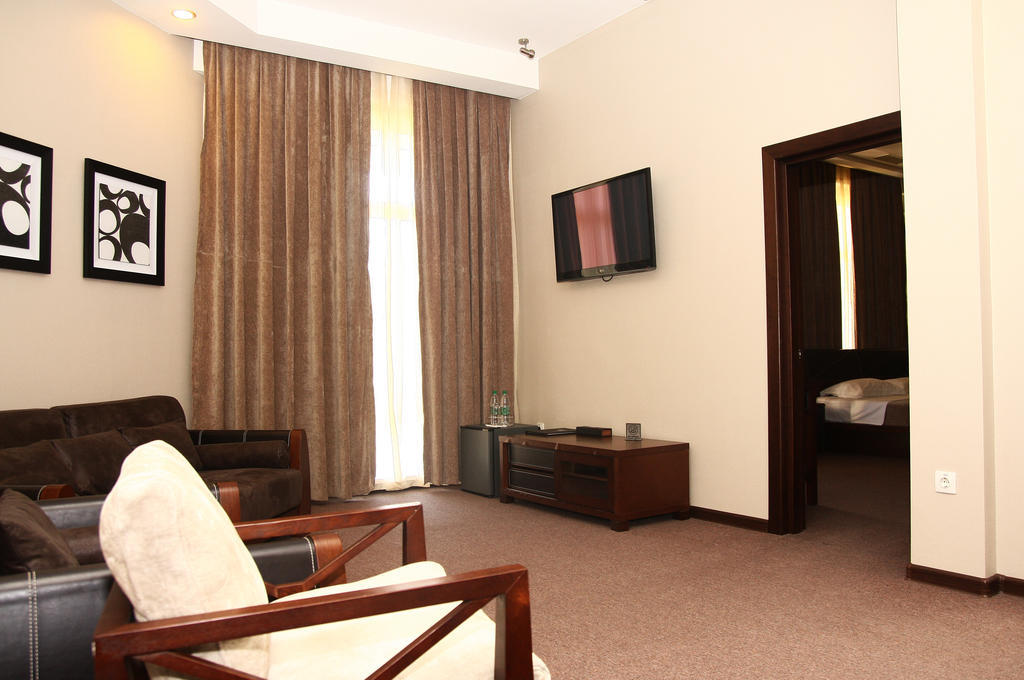 נאבוי Grand M Hotel חדר תמונה