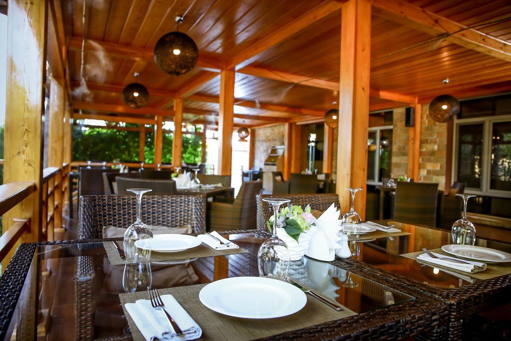 נאבוי Grand M Hotel מראה חיצוני תמונה