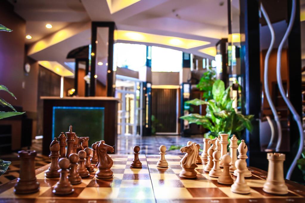 נאבוי Grand M Hotel מראה חיצוני תמונה