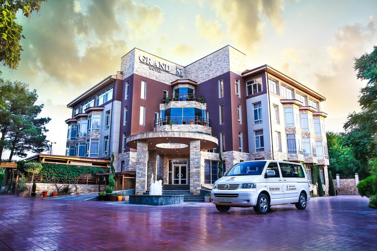 נאבוי Grand M Hotel מראה חיצוני תמונה