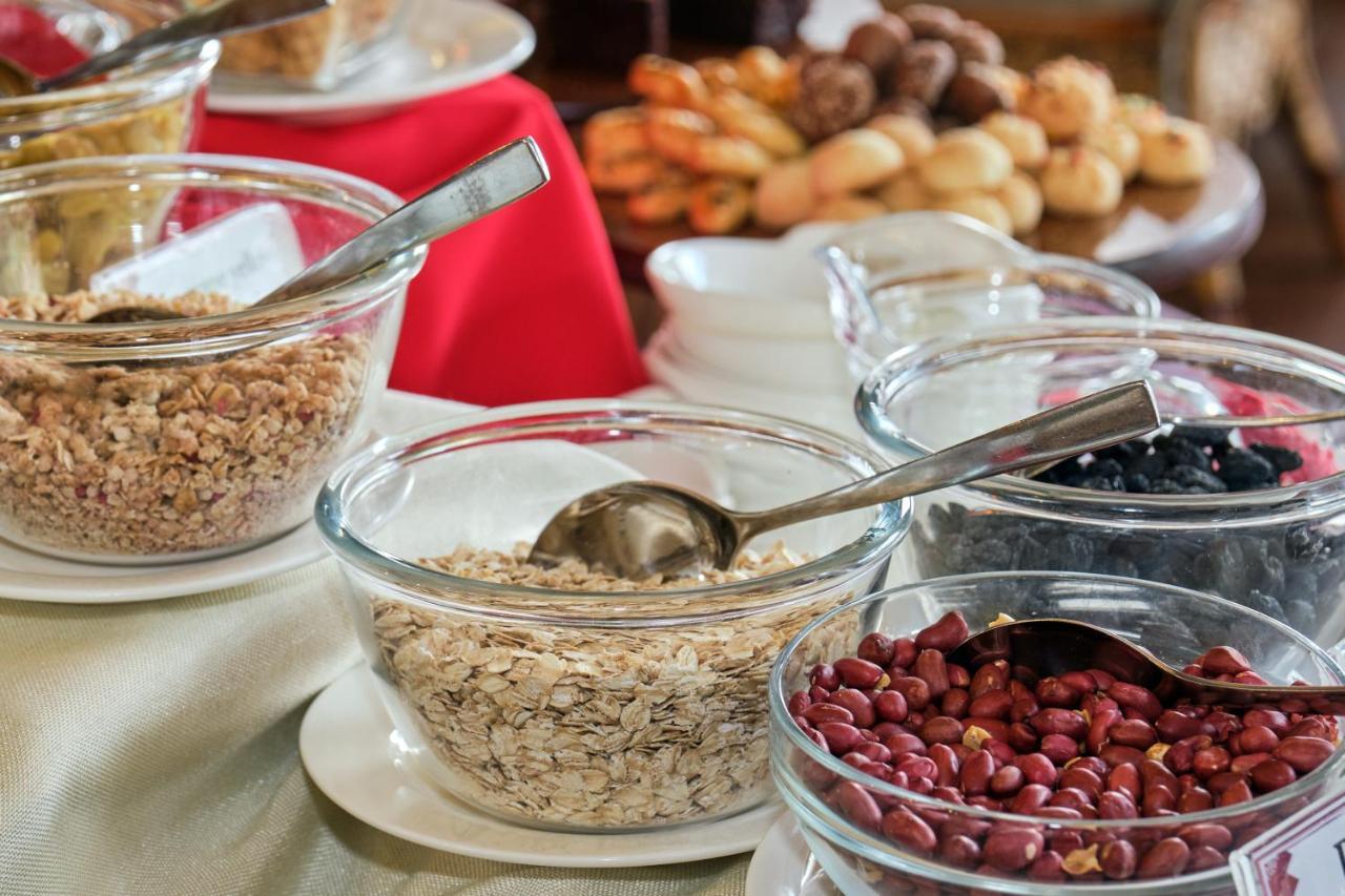 נאבוי Grand M Hotel מראה חיצוני תמונה